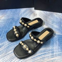 23SS damesslingbacks sandalen dikke hakken kleding schoenen dames met faux parel trouwschoenen meisjes verstelbare enkelgespits Casual schoenslip op slippers strandschoen