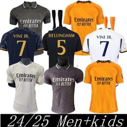 24 25 Bellingham Vini Jr Jersey de fútbol Mbappe Tchouameni Valverde Camavavinga Camisa de fútbol Real madrids Luka modric Rodrygo Maillot de Foot Men Kits Kit Uniforme