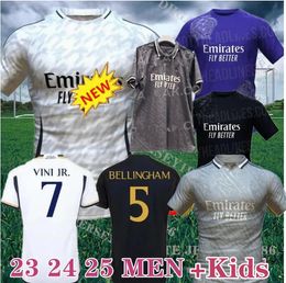 24 25 Bellingham Vini Jr Reals Madrids Soccer Jerseys Mbappe 2024 2025 Kit de football à la maison Troisième Camavinga Rodrygo Modric Camisetas Kid Kit