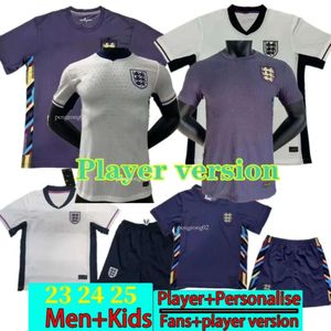 24-25 Engeland Voetbal Jerey SAKA FODEN BELLINGHAM RASHFORD STERLING GREALISH 2024 2025 Nationaal team KANE Voetbalshirt Kit Rood Shirt Wit Blauw Heren Kind 58