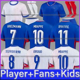 24 25 Jerseys de fútbol de Mbappe francés 2024 Kante Benzema Fans Versión del jugador Griezmann Giroud Maillot de Foot Men Camisa Kits Varane Dembele Fútbol Uniforme
