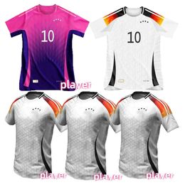 24 25 Duitsland Hummels Gnabry 2024 Soccer Jerseys Kroos Werner Draxler Reus Muller Gotze Football Shirts Deutschland Player -versie Home Away voetbalhirtuniform