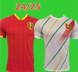 24 25 Guinee National Team Player Soccer Jerseys Camano Kante Traore Home en White Red Football Shirts Short Guinee -uniformen Camano 999