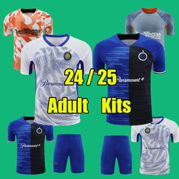 24/25 Inter Tracksuit Soccer Training Jersey Set Barella Lautaro Vidal J. Correa Thuram volwassenen Shirt Kits 2024 2025 Voetbaluniformen met korte mouwen