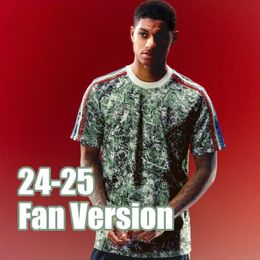 24 25 MU Jerseys de fútbol 2024 2025 Versión de fanáticos Stone Roses Co Branded Styles Uniformes para hombres Jersey Man Football Shirts Kits para niños