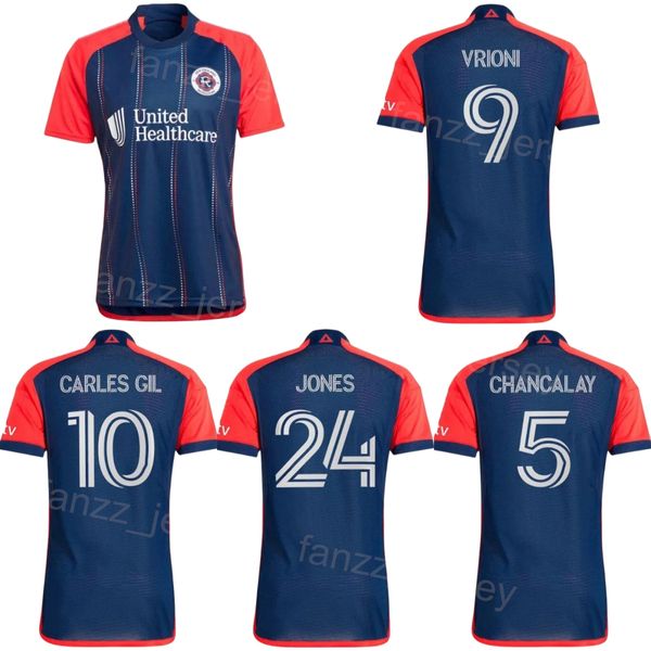 24-25 Soccer FC Revolution 9 Giacomo Vrioni Maillots 8 Matt Polster 24 DeJuan Jones 5 Tomas Chancalay 1 Henrich Ravas 10 Carles Gil 17 Bobby Wood Kits de maillots de football