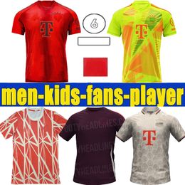 24 25 Soccer Jersey Kane Sane Goretzka Gnabry Camisa de Futebol Men Kid Kid Kimmich Fans Joueur du Bayern Munich Oktoberfest German Green 2024 2025 Shirt Football