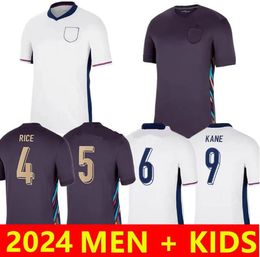 24/25 voetbalshirts 2024 2025 KIDS KIT Kane Grealish Mead Foden Sterling Engeland Rashford Sancho Saka Boys National Football Shirts Uniformen