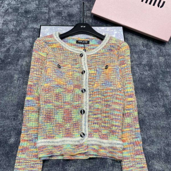 24 Automne/hiver Pull femme Nouveau Design Marque Tendance Fil Haute Définition Grils Cardigan Tricoté Mode Polyvalent Tempérament Simple