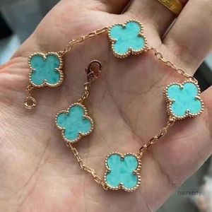 24 Designer Rose Gold Bracelet pour les femmes Luxury Van Clover Fashion Trendy Elegant Party Diamond Bijoux Gift Wholesale Rljt