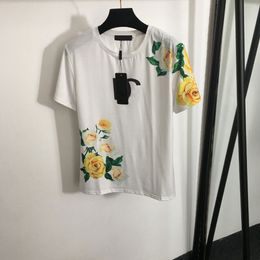 24 ontwerpers t-shirts mode t shirts vrouwen nieuwe groene bananenbladeren gele rozenbloemen polka stip geel witte rozenbloemen bedrukte korte mouw t-shirt witte dames top
