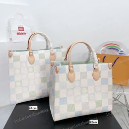 24 Début du printemps nouvelle nouvelle couleur Onthegoo Mommys sac designers mode classique grande capacité sac fourre-tout sac à bandoulière sac à bandoulière