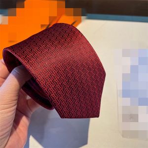 24 Mode-accessoires Merk Mannen Stropdassen 100% Zijde Jacquard Klassieke Letter Geweven Handgemaakte Stropdas voor Mannen Bruiloft Casual en Zakelijke Stropdassen