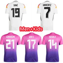 24 Duitsland Jersey Hummels Gnabry voetbaltruien Kit Kroos Muller Wirtz Football Shirts Deutschland Trikot Home Away Draxler Reus Gotze Kids Fans Kit Player -versie
