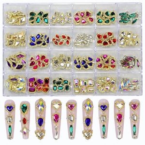 24 grilles en alliage de coeur de pêche en forme de papillon en forme de diamant pour les décorations d'art des ongles bricolage ensemble de bijoux du bout des doigts AB strass pour ongles 240307