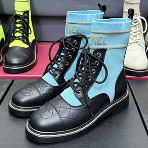 24 Nieuwsontwerpers enkel Vrouwen gekleurd Ronde hoofd Dikke Sole verhoogde elastische Martin Lace Up Shoes Sock Boots 02