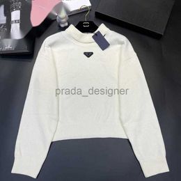 24 Spring NOUVEAU PPA Femmes Designers Vêtements pulls pulls de haute qualité Tricot Outwear Femelle automne hivern
