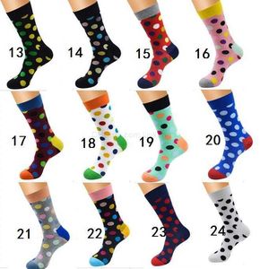 24 styles New Happy chaussettes Hommes chaussettes colorées en coton peigné Design britannique chaussette points long tube bas Harajuku chaussettes de planche à roulettes