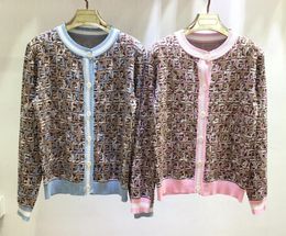 24 chandails pour femmes, cardigan, haut tricoté, pull à poitrine unique, peuvent être sous usé avec un pull rétro coloré 515