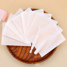 240/200 pcs/Set Eyelid Tape Sticker Invisible Double Fold Eyelid Lace Paste Clear Beige Stripe Zelfklevende Natuurlijke oogbanden Make-upgereedschap E306