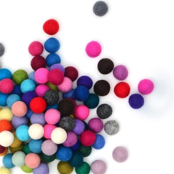 240 Uds bolas de fieltro bola de lana 40 colores fieltro hecho a mano para vesículas a granel para fieltro y guirnalda DIY Y0816325t