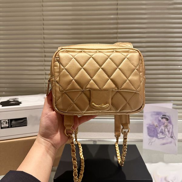 Mochila 24C Bolso de hombro de diseñador de 19cm para mujer, bolso de cuero con diamantes dorados, hebilla de Metal, bolso de lujo, correa ancha para el hombro, bolso cruzado, bolso de maquillaje, bolso de princesa