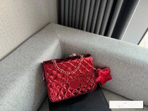 24C Hoge kwaliteit modeontwerp dames klassieke lakleren rugzak met diamantpatroon Flip Cover Bag Super veelzijdige draagbare crossbodytas