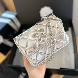 24c Star Mini Fanny Pack Cuir brevet brillant Élevant des femmes élégantes sac en cuir diamant C