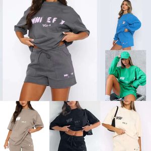 24Designer Femmes Suisses de tracks Blancs deux pièces courtes sets Sweins Sweins Sweat à capuche Pantalon à capuche avec sweats-shirts Dames T-shirt Loose Sport Woman Vêtements S-XXL