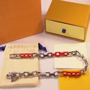 24fw Nieuw Franse ontwerp sieraden zilveren rode titanium stalen splice ketting voor mannen en vrouwen modebal feest armband accessoires