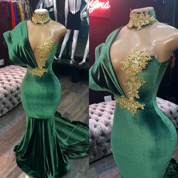 2022 Élégant vert velours sirène robes de bal robes de soirée col haut dentelle appliqué perles robes de soirée balayage train robe de soirée B0513