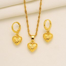Collier et boucles d'oreilles en or massif jaune 24 carats pour femmes, pendentif Heatrt, médaillon en forme de cœur, bijoux à la mode