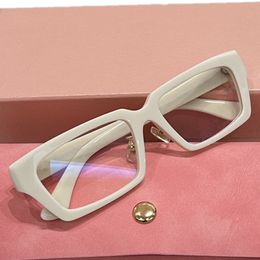 24luxury Desig Lady Kleines rechteckiges Brillengestell aus Italien mit reinem Plank-Vollrand, verstellbare Nasenpads 4x0f 53-18-140 für Korrektionsbrillen, Schutzbrillen-Komplettsetetui