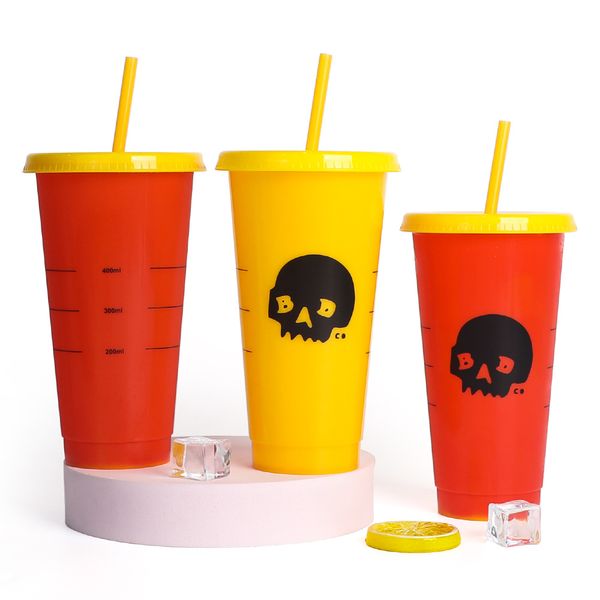 24OZ / 710ml Tasse d'Halloween Crâne Couleur Changeante Tasse à Eau Changement Froid Boisson Tasse de Paille Fruits Thé PP Tasses en Plastique Sensibles à la Température Cadeau 0825