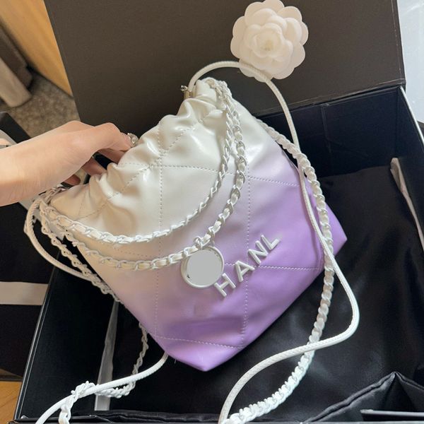 24p Gradient Candy Couleur 22mini Sacs d'épalsine Laquered White Letter Coin Camin Purse Round Strao Metal Hardware Matelasse Chain Crossbody Handsbags 3 Colors 23cm