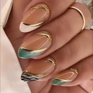 24 stcs lange stiletto valse nagels golf peals versierde draagbare Franse neppers op luipaard print amandel manicure tip 240419