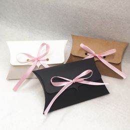 24pcs / lot Paper Kraft 12,5 * 8 * 2,5 cm Boîte-cadeau Boîte de mariage Favors Boîtes de bonbons cadeaux avec ruban rose