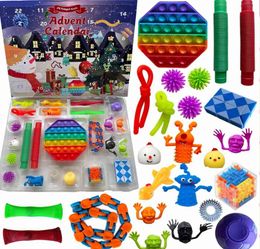 24pcs Set Christmas Toys Avent Calender Blind Box Cadeaux Simple Dégle Discompression Toy Push Bubbles Kids Noël Cadeau EEA1429001