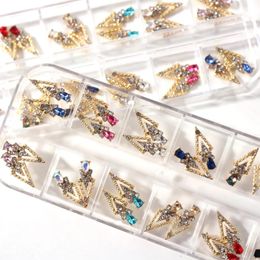 24pcSbox Triangle Metal Alloy Rhinestones Nail Charms 718mm Crystal Gems Art Decoration 3d Luxury Ab Diamond Parts 240426