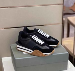 24s Luxury Brand Men Chaussures décontractées James Sneaker Side Stripe Trainer Suede Nylon Calons de skate de skin