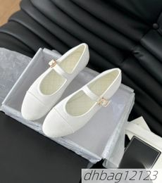 24s nomnes Mary Jane Ballet Chaussures Designer Shoes Hobe Classic Classic Circoroy Twill Patchwork Fabric Locs Ladies Pumps Shoe de loisirs Shoe Outdoor Shoe