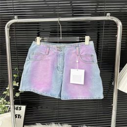 24SS Cotton Women Designer Shorts Jeans met letter Crystal Button High End Milan Runway Brand Cowboy Casual Jersey Geleidelijk Outwear Mini Denim A-Line Hotty Hot Pants