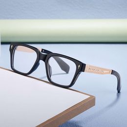 24ss Designer New Box Optical se puede combinar con corrección de miopía y marco de luz plana para hombres y mujeres Trend Fashion