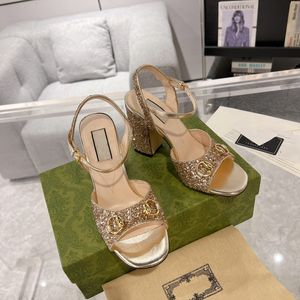 24ss Designer sandalen middelhoge hak sandaal Metallic goud lederen kristallen hoge hakken dames zomersandalen metalen jurk open teen schoenen banket hoge hak