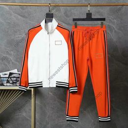 24SS Designer Set Mens Survêtements Hommes Lettre Imprimer Zipper Streetwear Coupe-Vent Survêtement De Luxe Running Sport Suit Man Sportsuit Respirant Orange Sport Suits