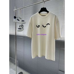 24SS Début du printemps AOP Designer T-shirt Pull tricoté Aquard Machine à tricoter e Personnalisé jnlarge Détail Col rond Tissu en coton Marque Lettre Impression 1020