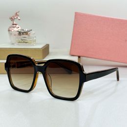 24SS Luxury Ladies Designer Dark Brown 100%UVA/UVB Beschermende Acetaat Zonnebril Zonnebrillen Zonnebrillen Topkwaliteit met originele doos