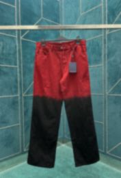 Jeans de diseñador para hombre 24SS, piernas muy elásticas, con bordado degradado vintage y tecnología de teñido anudado, jeans para ciclismo, chaqueta para hombre, pantalones rojos de moda