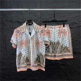 24SS Mens Designers Tracksuit Set Luxury Classic Classic Fashion Shirts Hawaiian Tracksuits Pineapple Print Shorts Shirt Suite à manches courtes # 006
