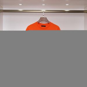 24SS Mens Polos Mens T-shirt Designer For Men Womens Shirts Fashion Tshirt avec lettres décontractées d'été à manches courtes